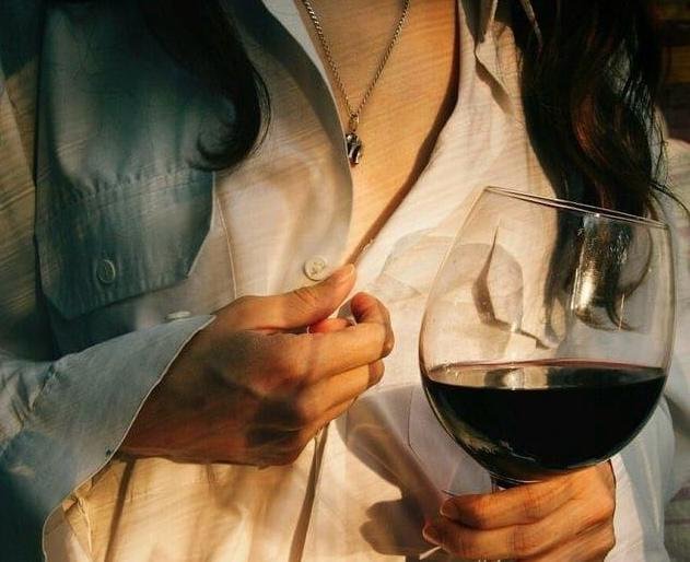 How to Choose the Perfect Wine for Your New Year’s Eve Party