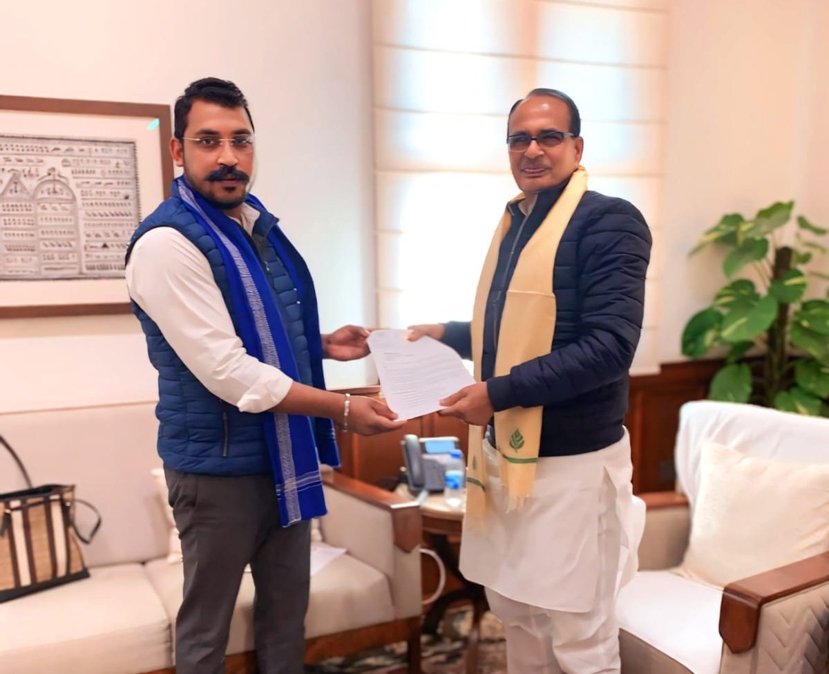 Bhim Army Chief Chandrashekhar Azad With Union Farmers Minister Shivraj Singh Chouhan