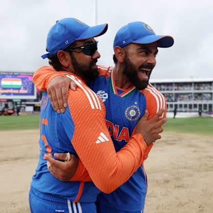 Yuvraj Singh Defends Rohit and Kohli in Test Poor form