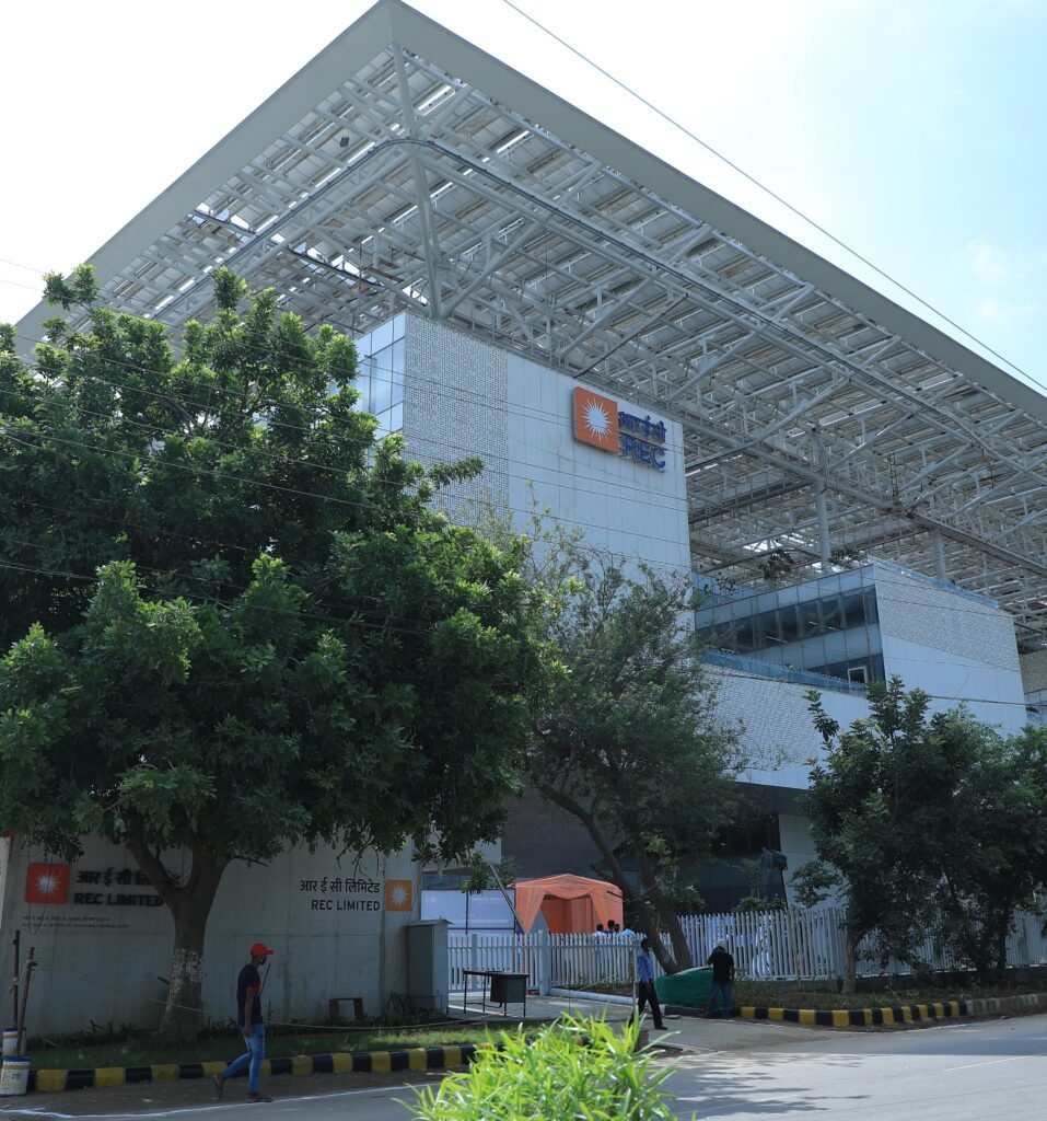 REC disburses ₹54,692 Crore loan in Q3 FY25; Green loans up by 58.09% to ₹6,314 Crore