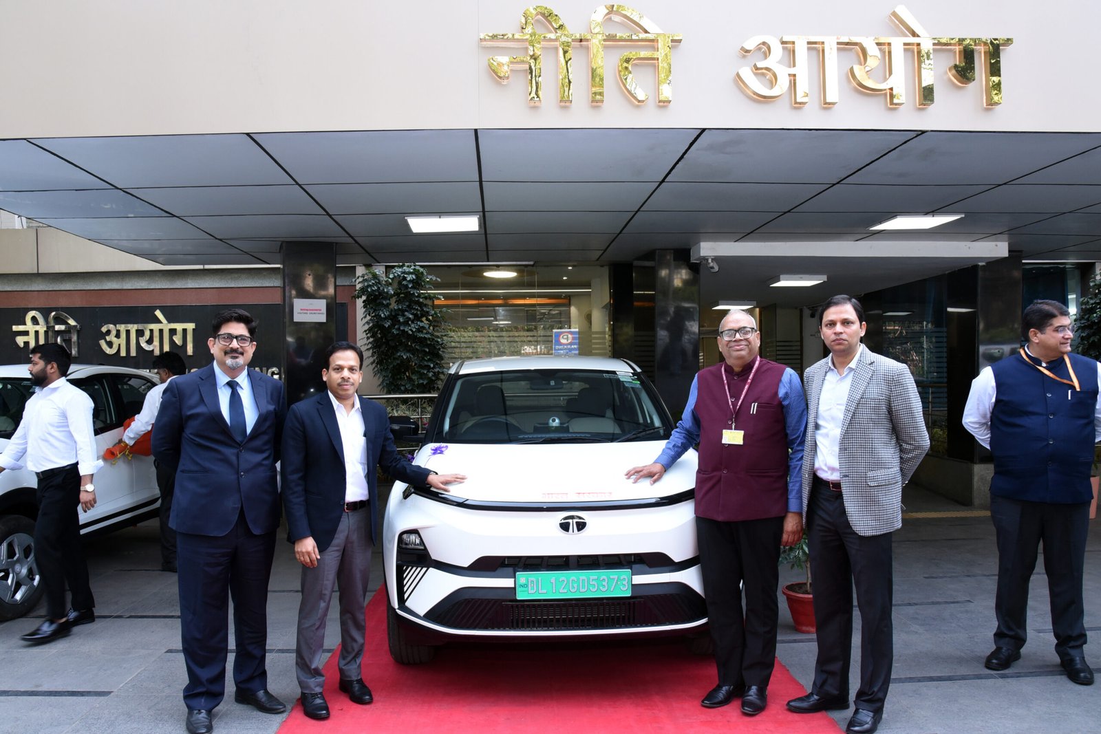 CESL CEO Vishal Kapoor with K. S. Rejimon, Sudhendu J. Sinha, and Rajneesh Rana