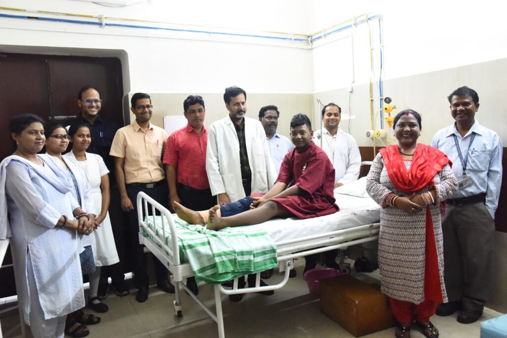 Successful Arthroscopic ACL Reconstruction Surgery Performed on 15-Year-Old boy at Ispat General Hospital of SAIL, Rourkela Steel Plant