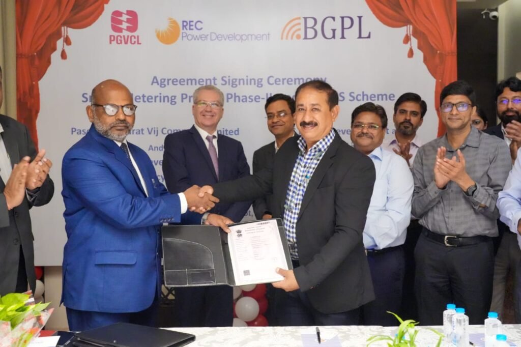 RECPDCL Signs Major Smart Metering Agreements for 33.26 Lakh Prepaid Meters in Gujarat RECPDCL Signs Major Smart Metering Agreements for 33.26 Lakh Prepaid Meters in Gujarat