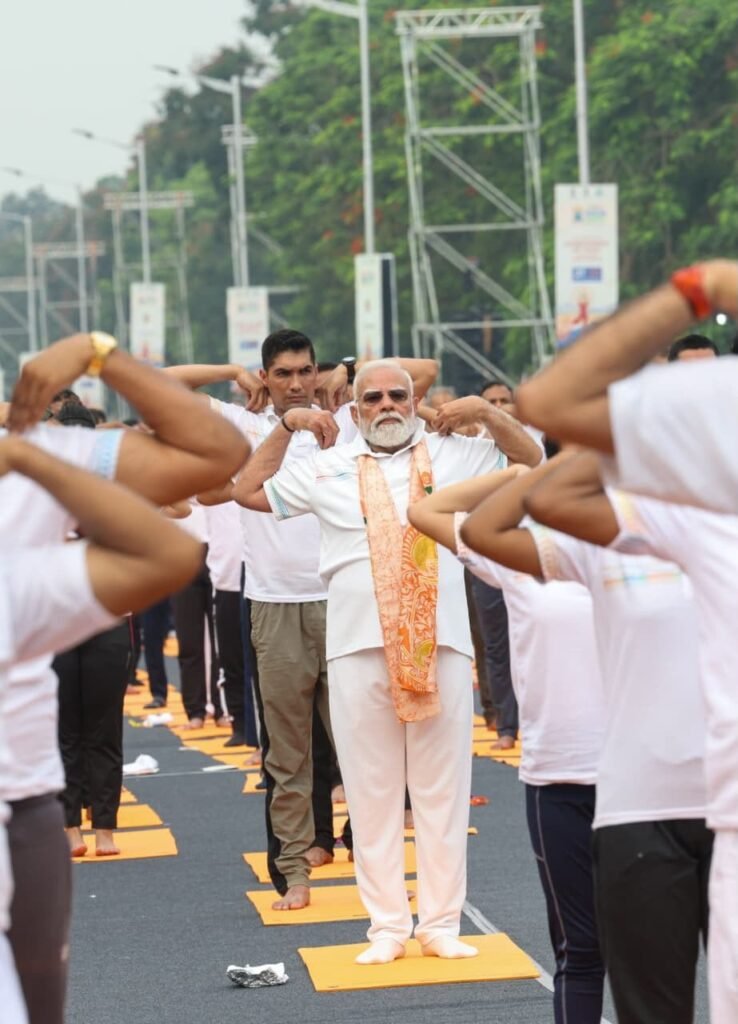 Prime Minister Narendra Modi Participates in 12th International Day of Yoga Celebrations at Kolkata’s Red Road