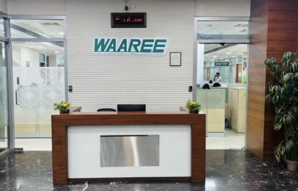 Waaree Solar Americas Expands U.S. Order Book with 236 MW Utility-Scale Solar Module Supply Contract